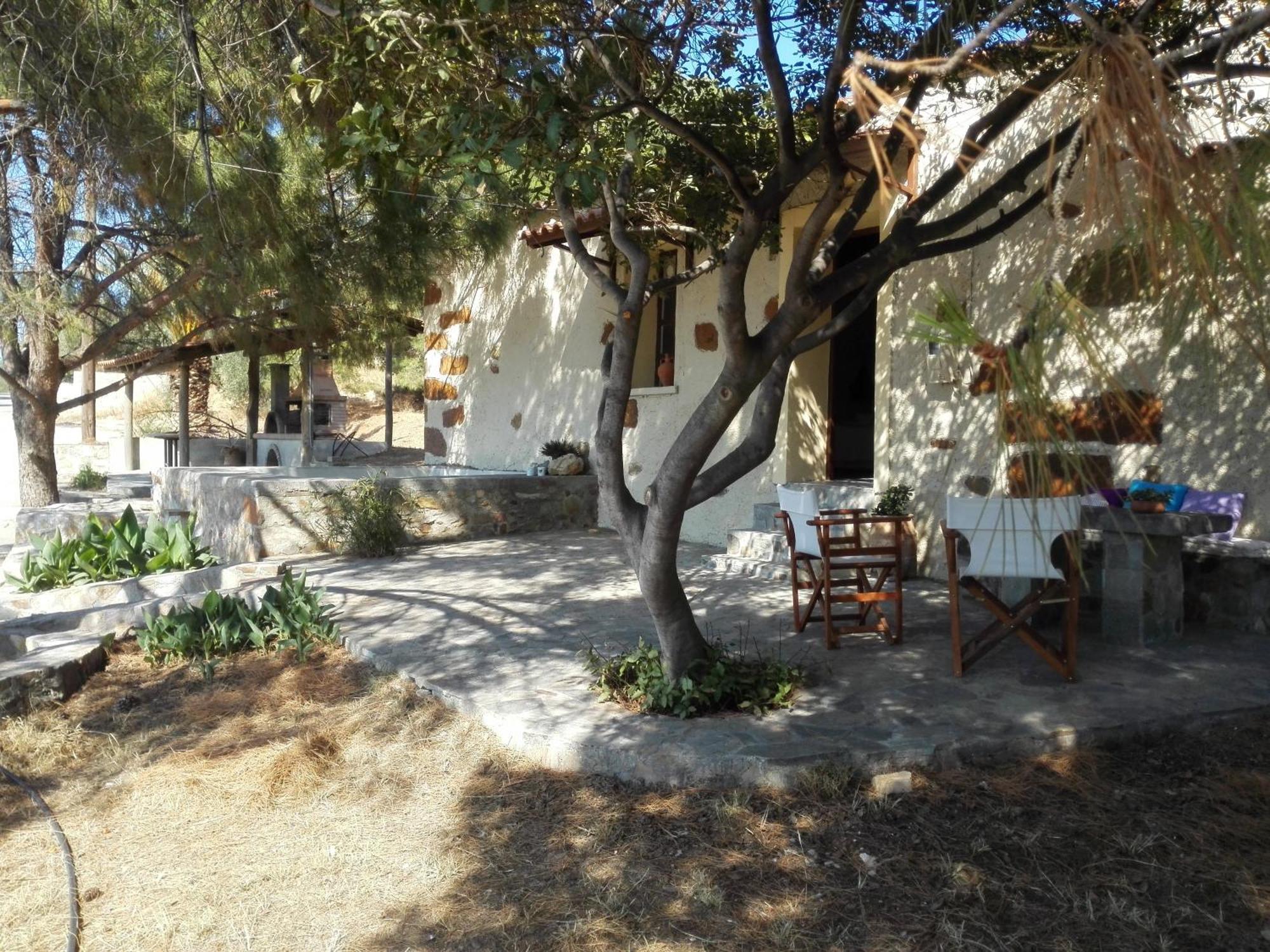 Trouli House