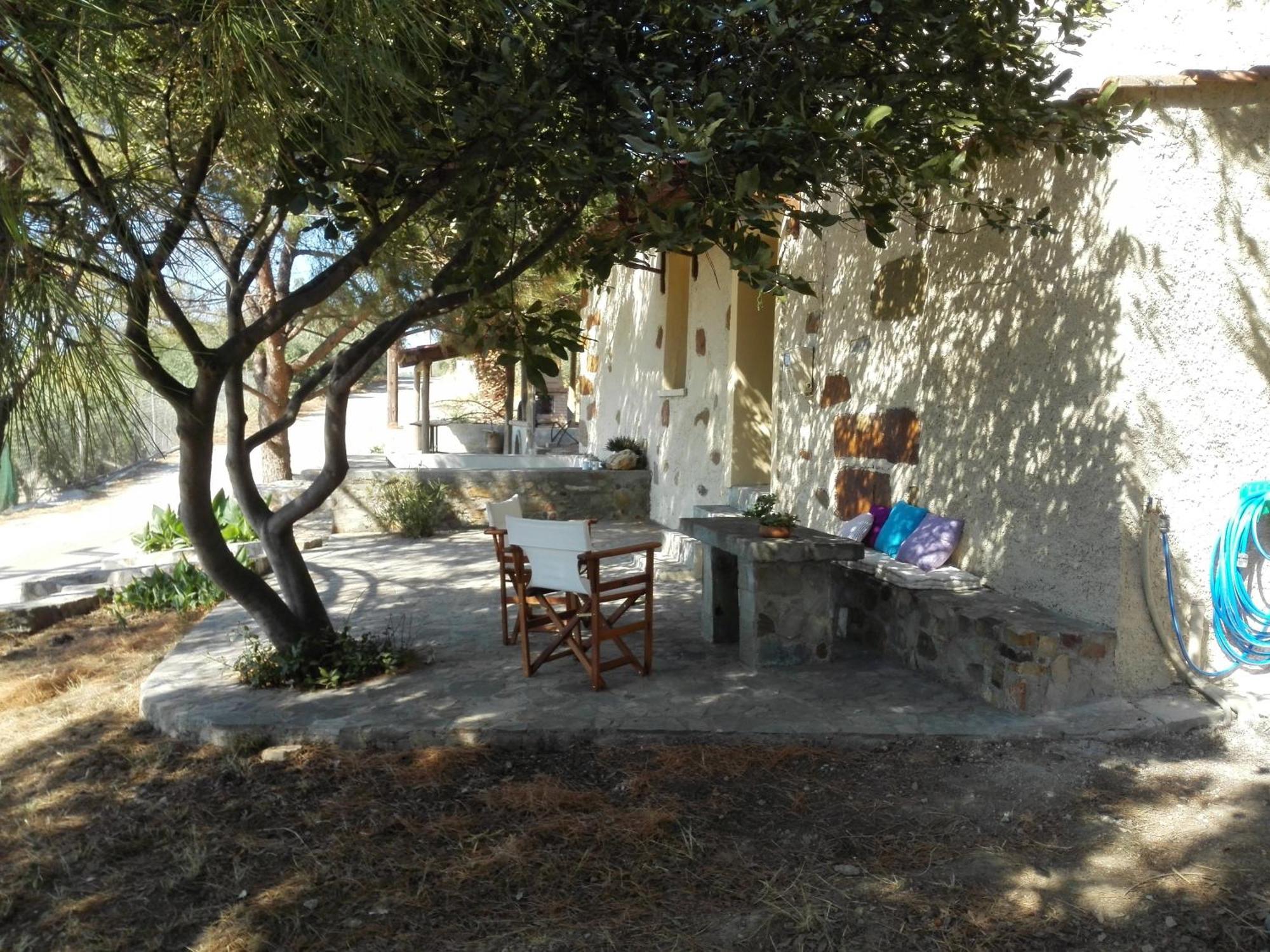 Holiday home Trouli House *