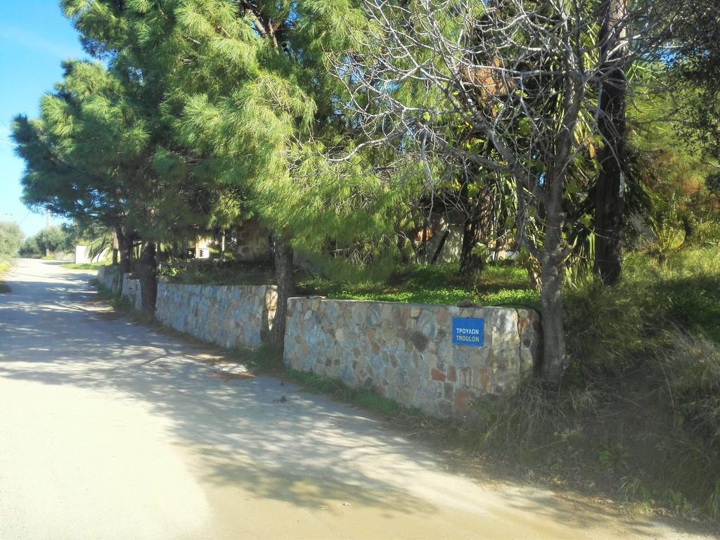 Trouli House Stalos