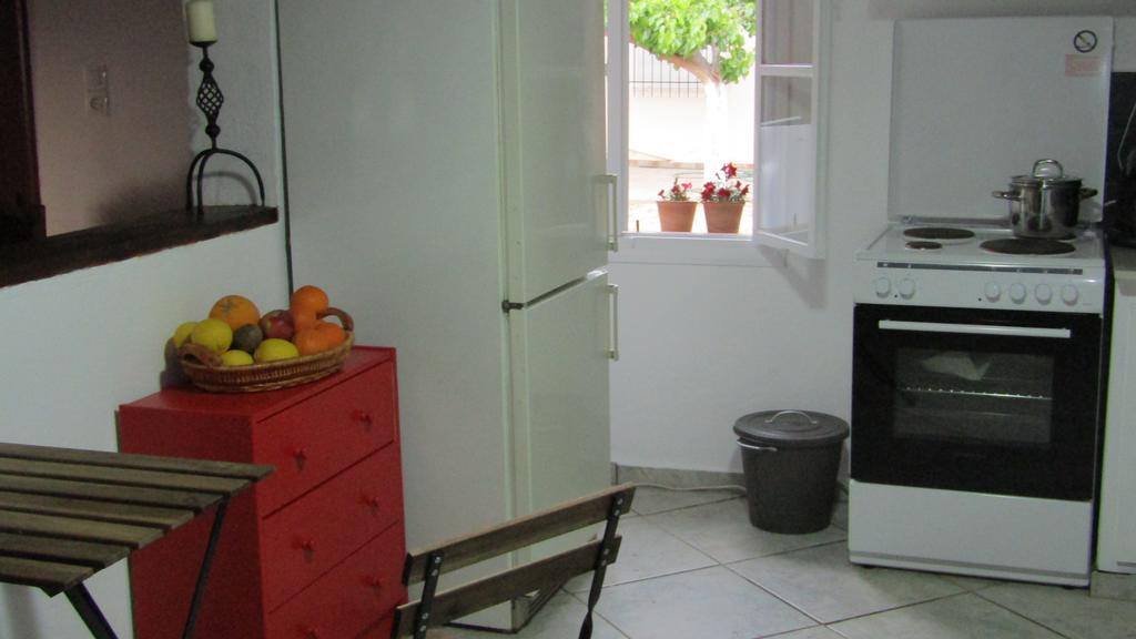 Trouli House Stalos